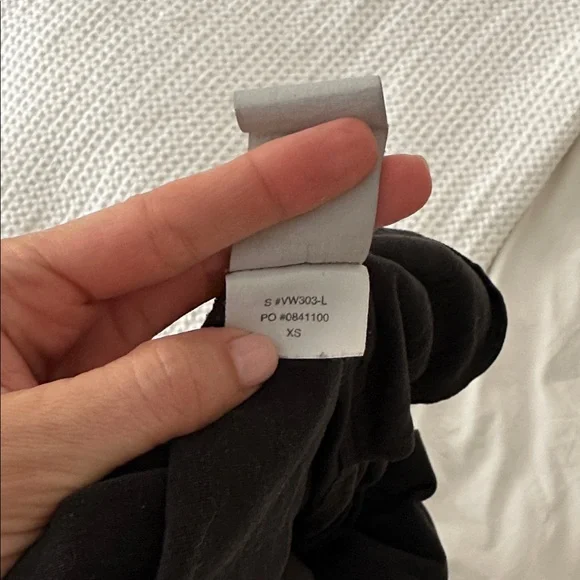 Vuori black joggers - Picture 3 of 3